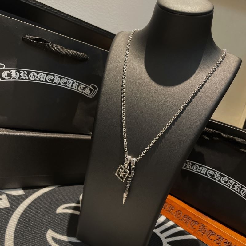 Ch*0me He**ts necklaces